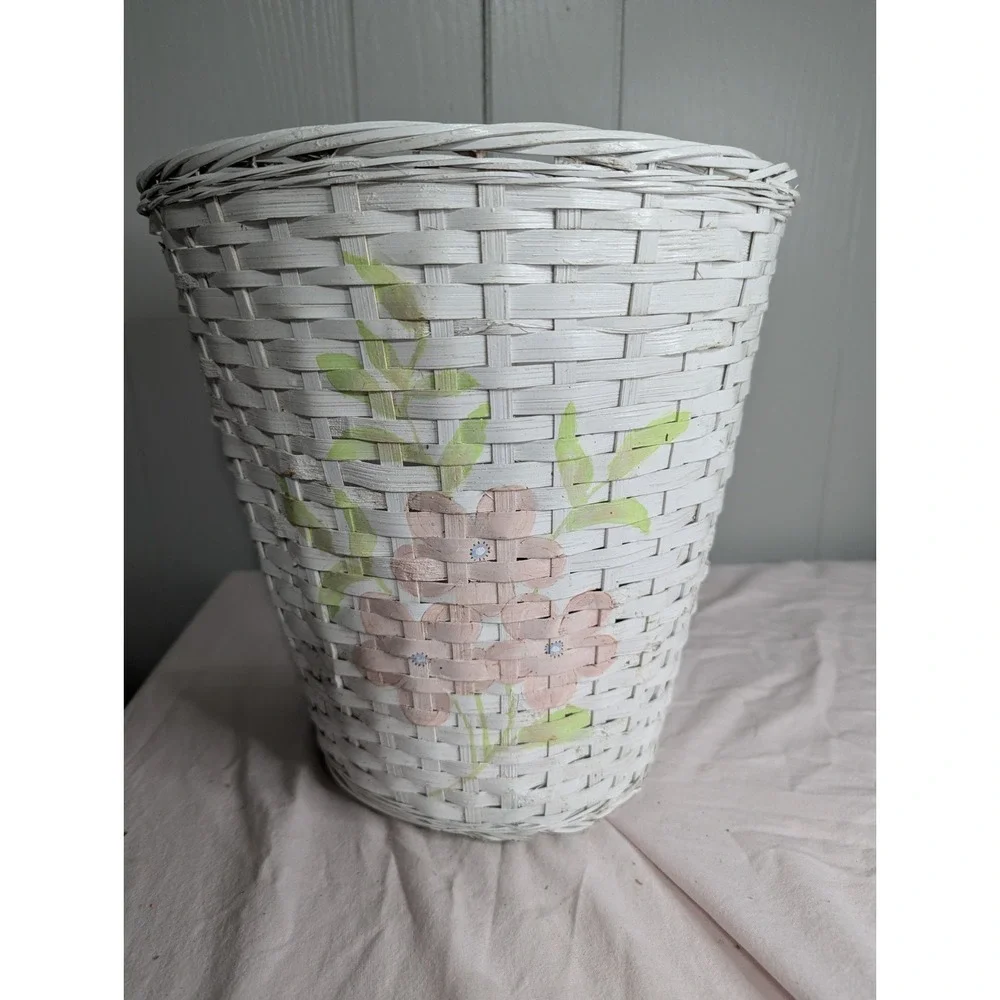 Vtg White Pastel Painted Pink Green Floral Wicker Waste Basket Trash Can planter